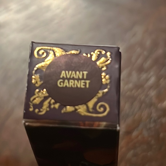 NIB MAC Matte Lipstick Tempting Fate Collection Avant Garnet Limited Edition - Picture 2 of 7